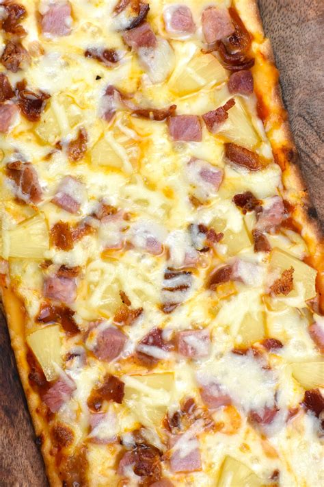 Hawaiian Flatbread Pizza - GypsyPlate