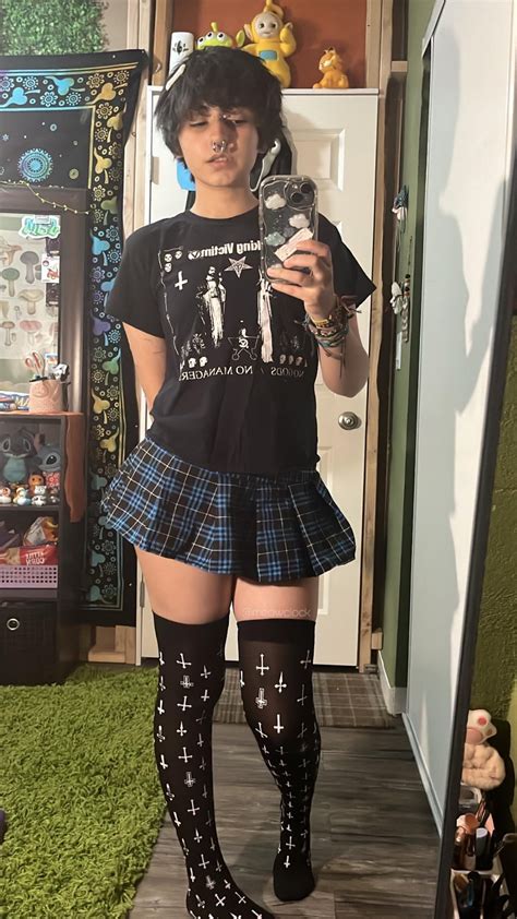 fit. : r/femboy