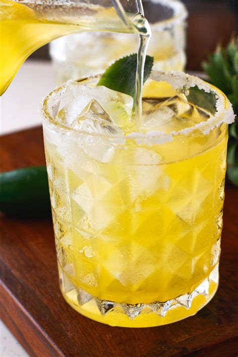 Delicious Refreshing Pineapple Jalapeno Mocktail Drink Recipe - Life is ...