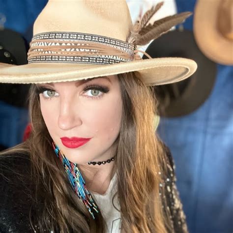 Erin Eller (@iamerineller) • Threads, Say more