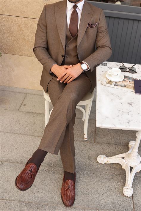 Brown Slim-Fit Suit 3-Piece - VIOSSI | Brown suits for men, Wedding ...