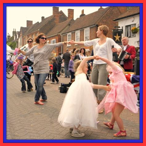 119/365 Mums and Daughters Grooving on Down | Street Party y… | Flickr