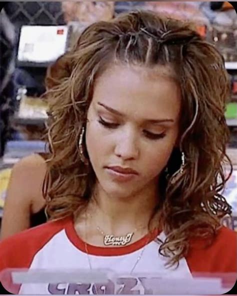 Jessica Alba | 2000s hairstyles, Y2k hairstyles, Curly hair styles