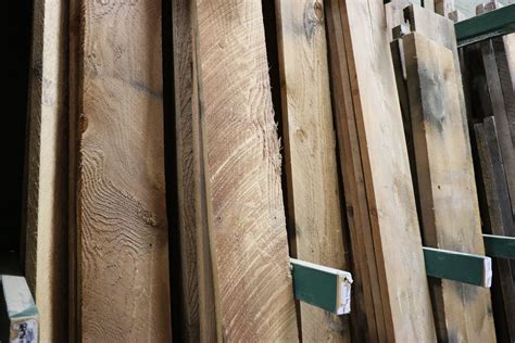 Reclaimed Lumber - Austin Hardwoods & Hardware