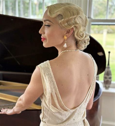 12 Finger Waves Hairstyles That Will Add A Touch Of Vintage Glam To ...