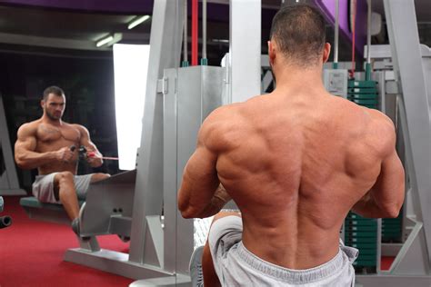 V Shaped Torso Men Why Using Conventional Training Splits Is Ruining