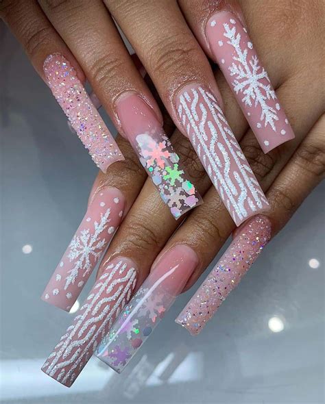 35 Elegant Christmas Acrylic Nail Design Ideas 2022 | Christmas nail ...