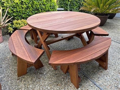Round Wood Picnic Table with Wheels | Forever Redwood