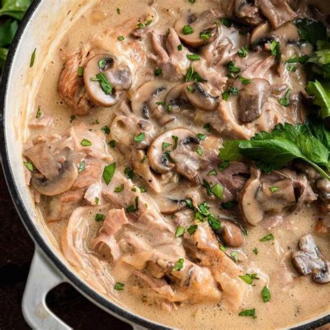 Creamy Garlic Mushroom Sauce Recipe - Dinner, then Dessert