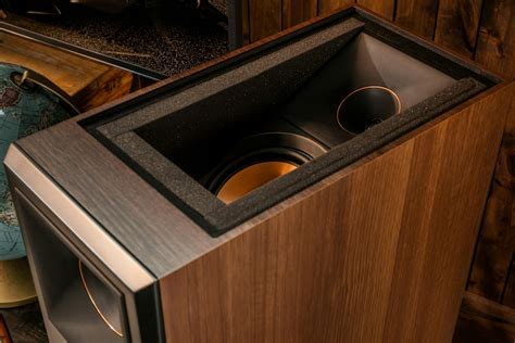 Premium Floorstanding & Tower Speakers | Klipsch
