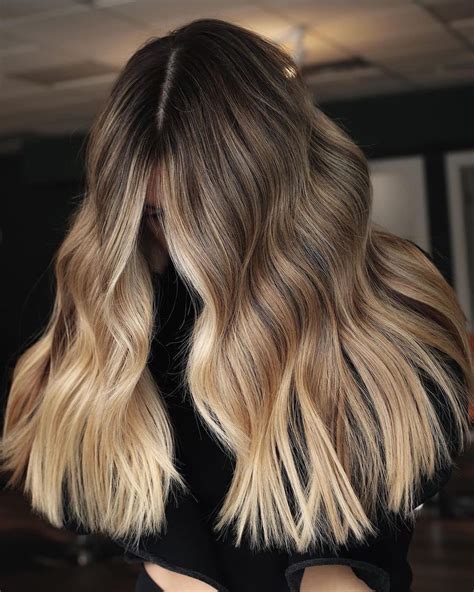 20+ Lived-in Blonde Hair Color Ideas