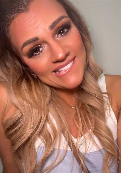 Sofie Jane | Mom (@reallifesofiejane) - Urlebird