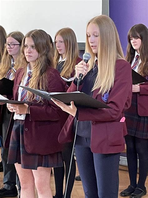 Queen Elizabeth's Grammar School - Horncastle Primary Visit to Sing 2025
