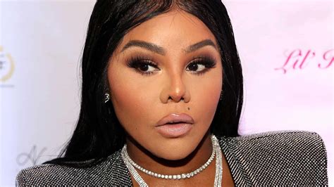 Download Lil Kim Event Appearance Wallpaper | Wallpapers.com