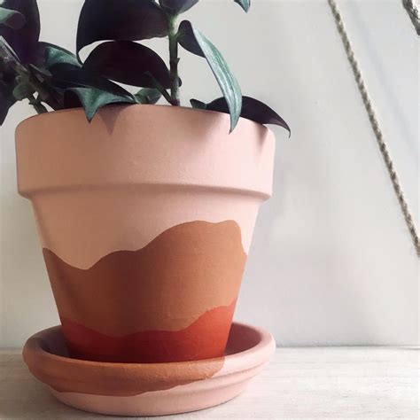How to Paint a Terracotta Pot