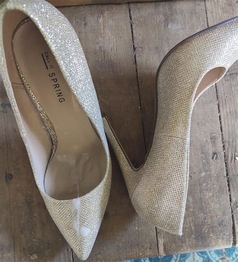 Cum on sister heels and bonus her feet : r/cumonhighheels