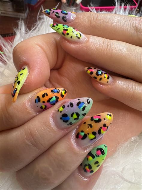 Lumia Nails Bar RiverPoint Center - Best Nail Salon in Chicago, IL 60614
