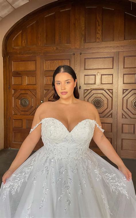 Wedding Dress Lace Plus Size at Alonzo Christensen blog