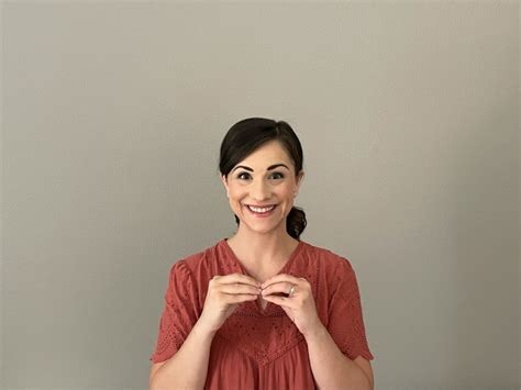 Starter Guide to Baby Sign Language - Motherly