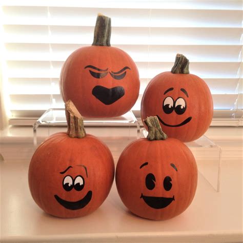 Medium pumpkin face art vinyl decal, 1 decal- you choose face [H6 ...