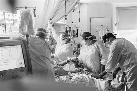 Inside the ICU During COVID-19: photos from healthcare providers ...