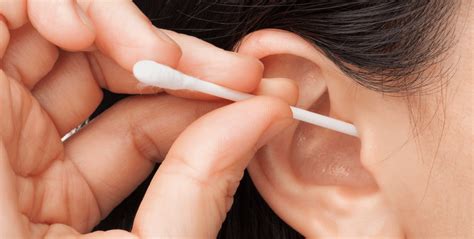 Common Blocked Ear Symptoms - London Hearing Specilalist