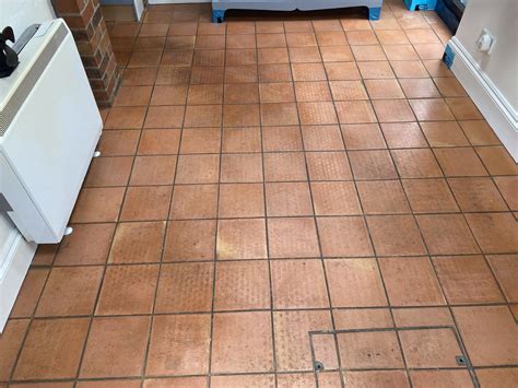 Terracotta Tile Cleaning and Sealing | Professional tile cleaning company