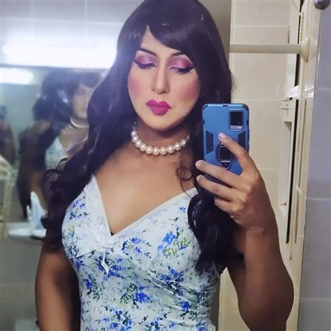 Lady Ashley | New Year, New Look Still Me Being That Brown Sensation 👄 ...