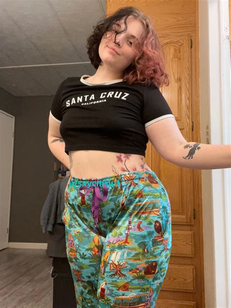 Perky little tits : r/braless