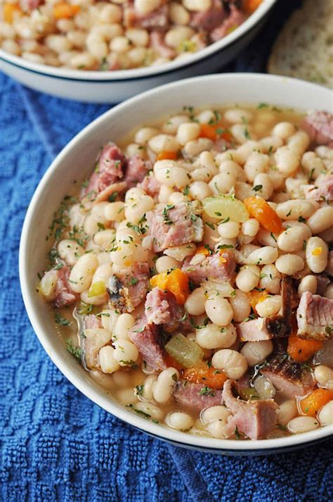 How To Make Ham And Navy Beans In Crock Pot / Slow Cooker Ham And Beans ...