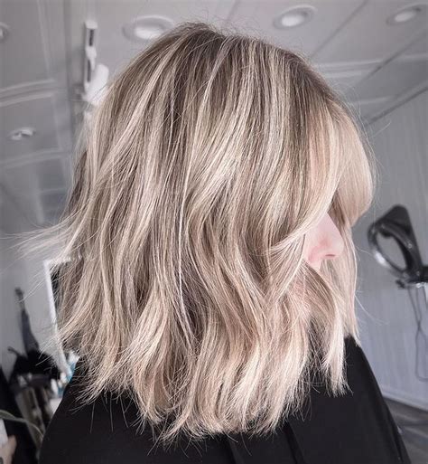 35 Dirty Blonde Hair Color Ideas with Highlights and Lowlights - Hood MWR