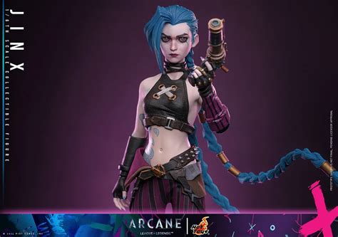 Hot Toys Unveils New 1/6 Scale League of Legends: Arcane Jinx Figure