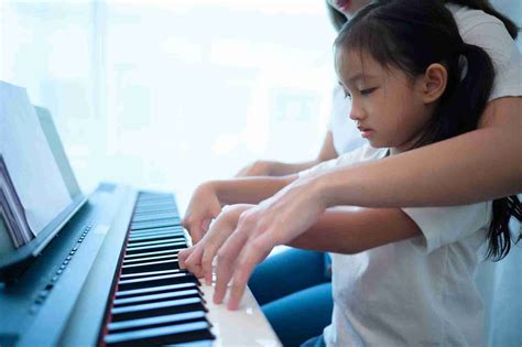 When to Start Piano Lessons for Your Kids: A Guide for Parents - Vita Piano