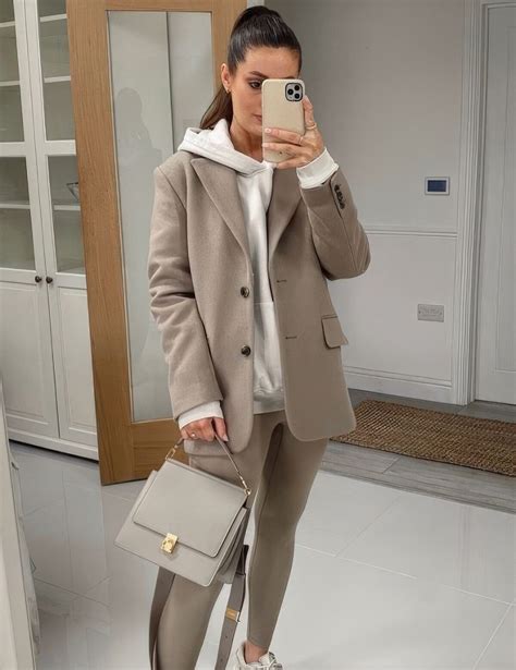 15 Ways To Wear A Blazer With A Hoodie - Styleoholic