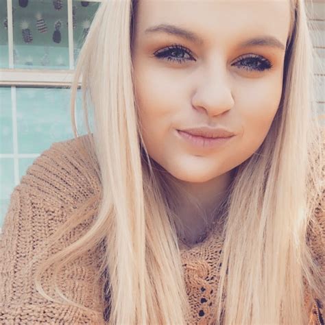 Autumn Lee Porn Videos