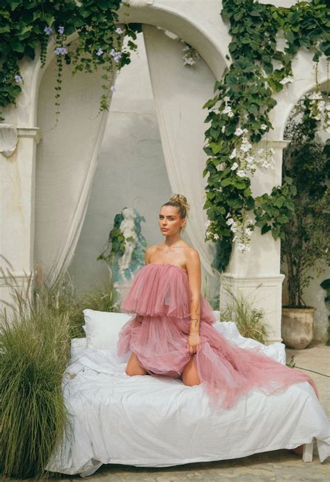 Katie Hamden | Australian Model & Social Media Star