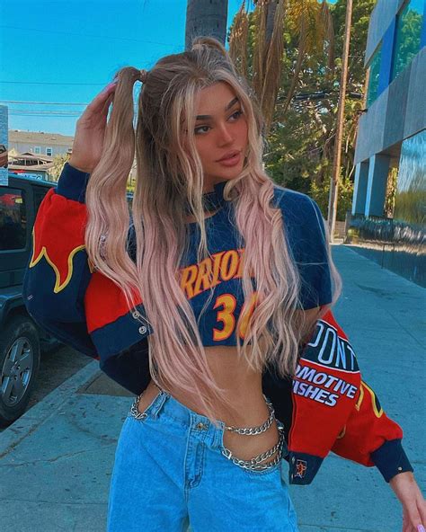 Kristen Hancher - Live Stream Video and Photos 07/04/2021 • CelebMafia