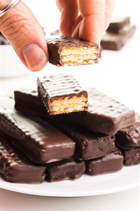 Vegan Kit Kat Bars Recipe — Only 3 Ingredients! - Namely Marly