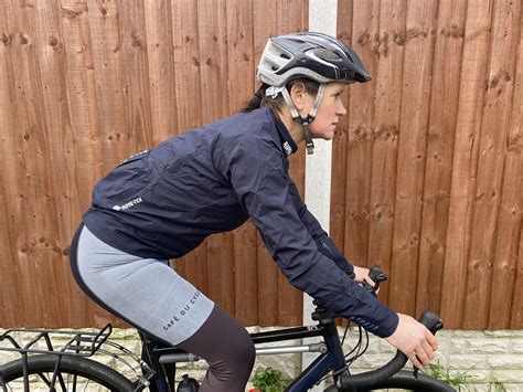 Rapha Women's Pro Team Gore-Tex Insulated Rain Jacket review | Cycling ...