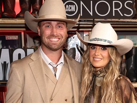 Lainey Wilson To Boyfriend Duck: 'We Waiting' - WKML 95.7