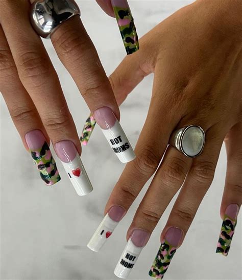 Pin by vanessa on เล็บเจล | Gel nails, Camouflage nails, Camo nails