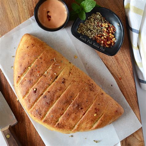 Stuffed Cheesy Garlic Bread (Dominos style)