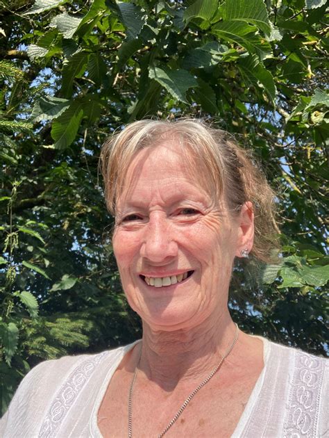 18 Clay Model Ideas for Art Practice or Play - Christine Britton