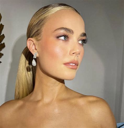 24 Runway-Worthy Slick-Back Ponytail Styles