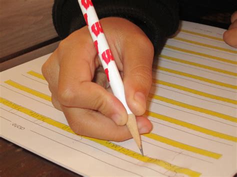 Why Is The Correct Pencil Grip Important at James Glassop blog