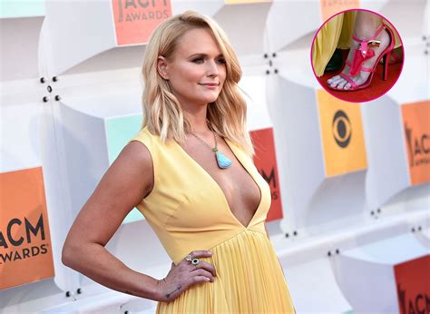 Red Sexy Outfit Miranda Lambert