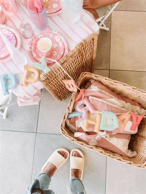 7th Birthday Party Ideas - Casey Wiegand of The Wiegands