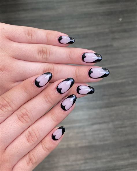 45 Latest Short Black Nail Designs To Try In 2024!