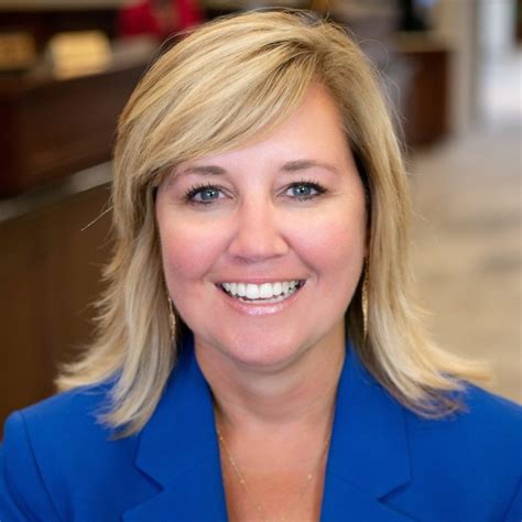 Heather Wren - Lending Assistant - Central National Bank TX | LinkedIn