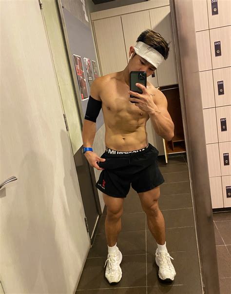 AhBoy on Twitter: "🤫 https://t.co/9Eb4MxZyyj" / Twitter